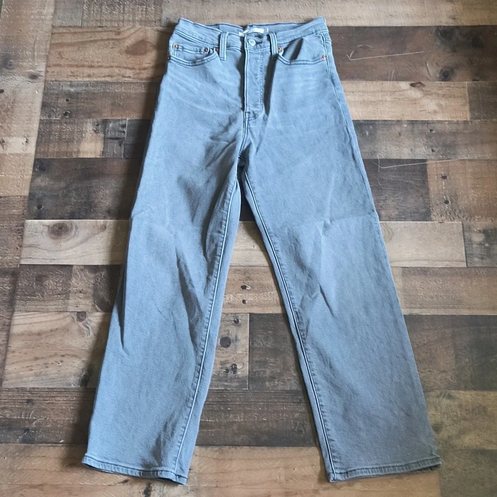 Levi's Gray Ribcage Straight Ankle Cropped Jeans Sz 27 Women - Picture 8 of 13